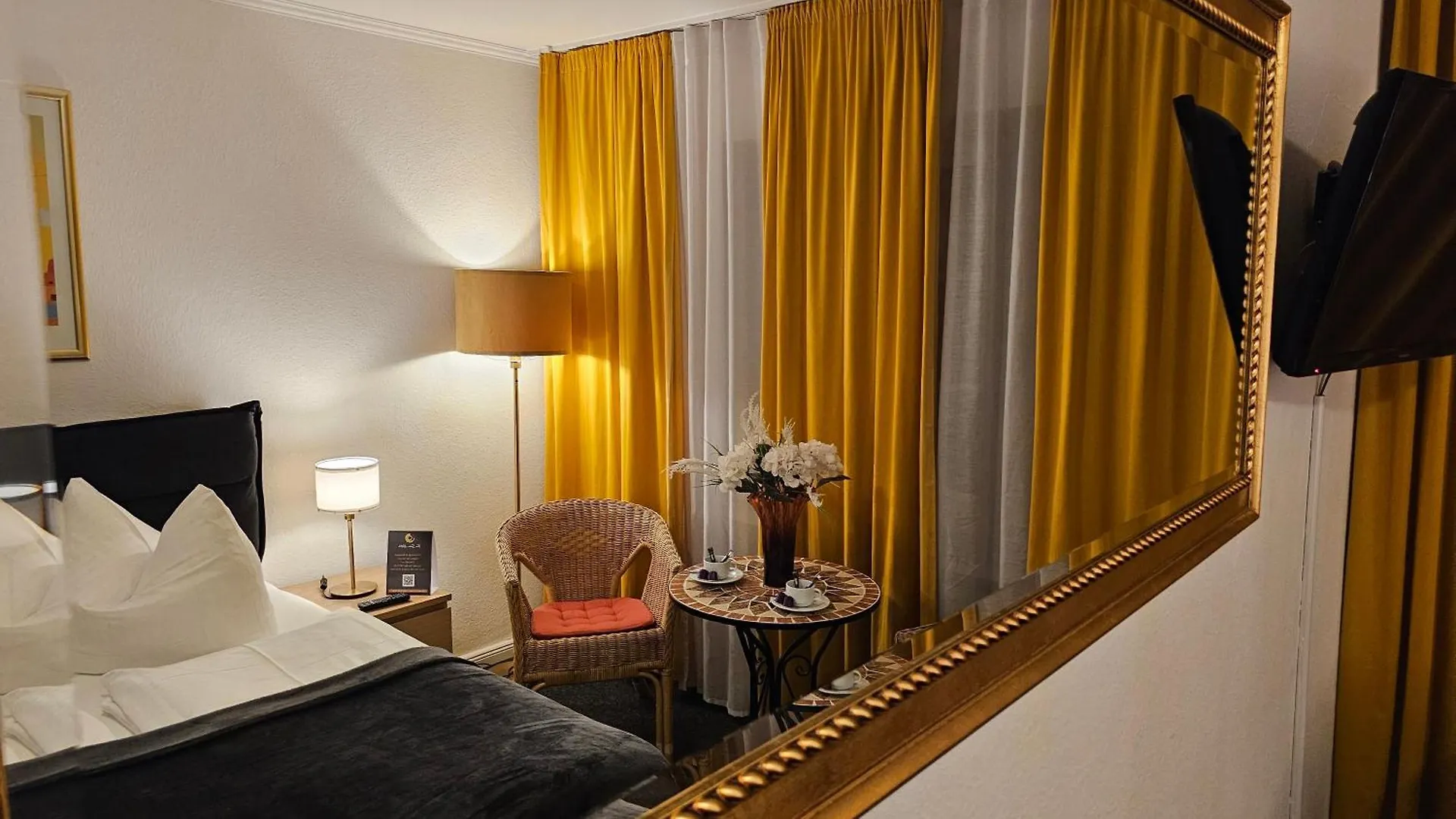 ***  The Soho Altstadt Hotel デュッセルドルフ ドイツ